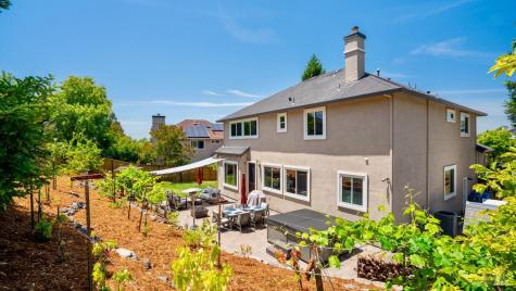 1450 Nighthawk Place Santa Rosa CA 95409
