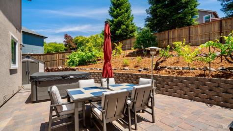 1450 Nighthawk Place Santa Rosa CA 95409