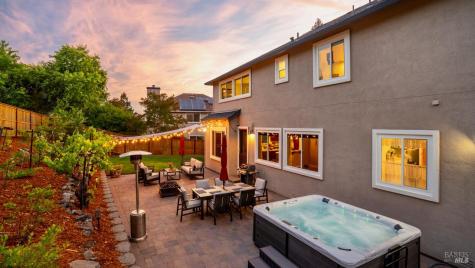 1450 Nighthawk Place Santa Rosa CA 95409