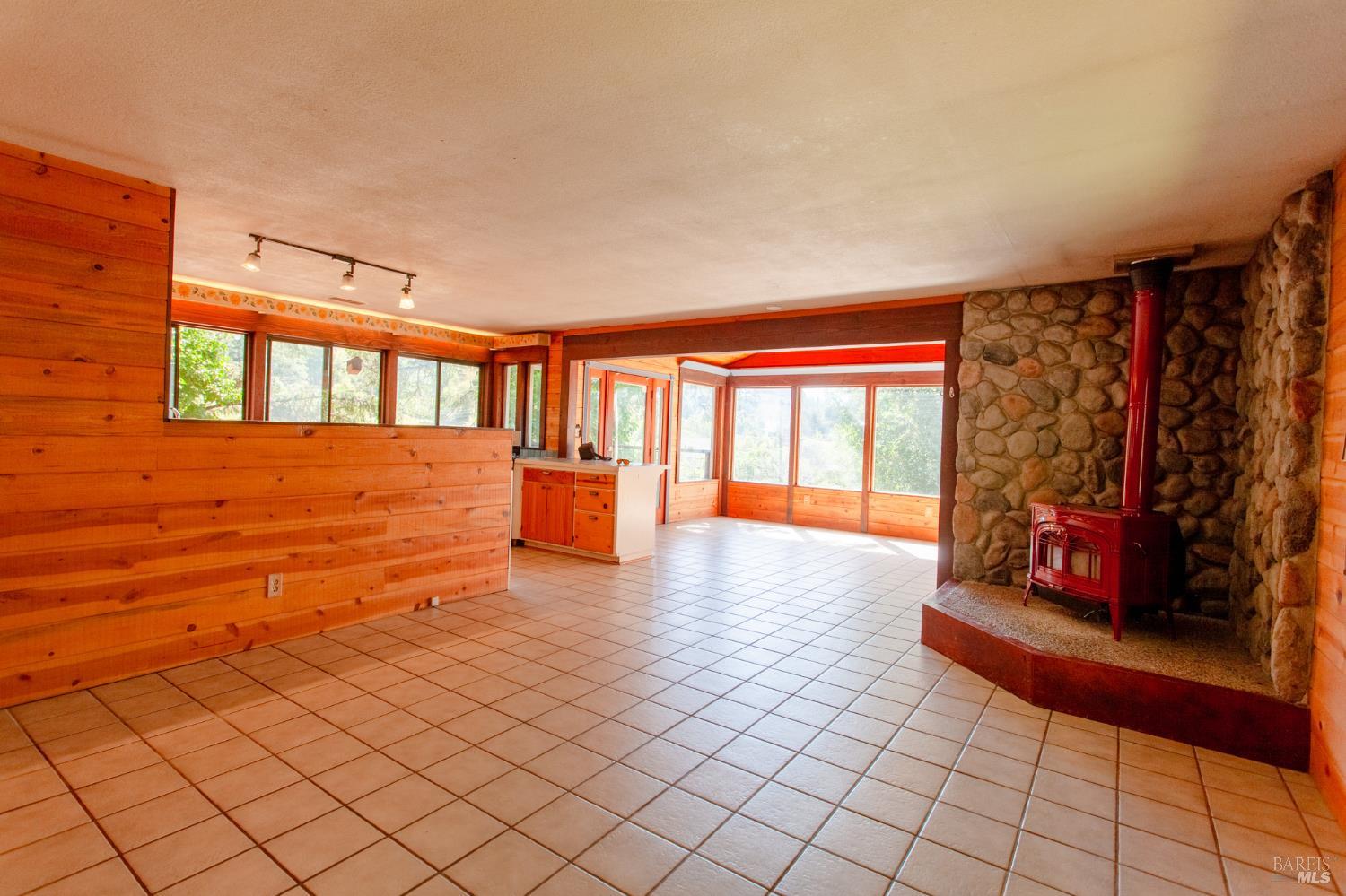 26961 Poppy Drive Willits CA 95490