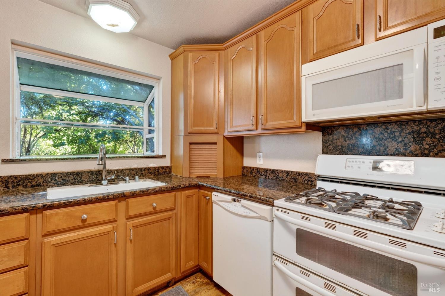 128 Burlington Drive Petaluma CA 94952