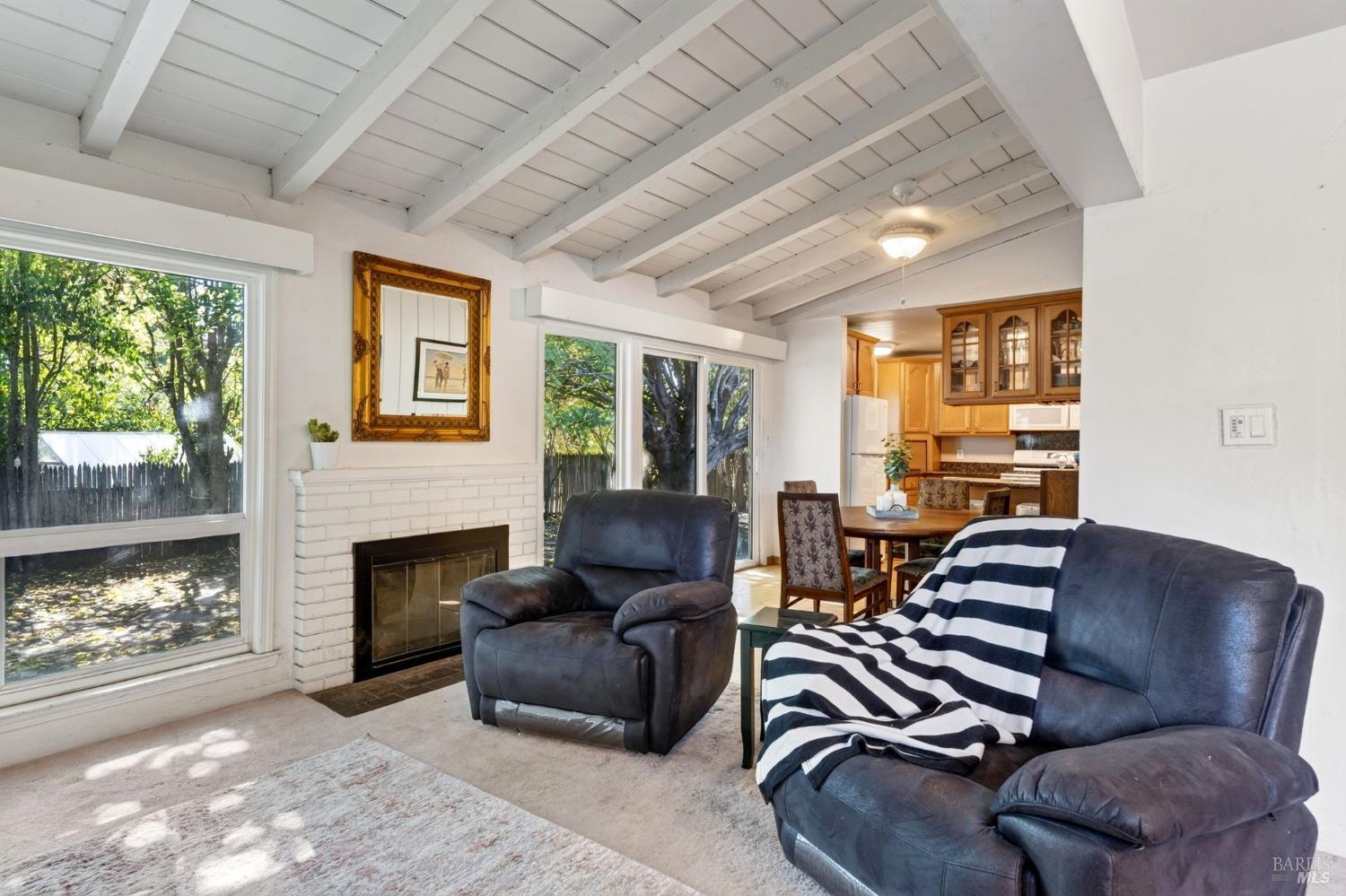 128 Burlington Drive Petaluma CA 94952