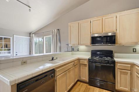 7095 Hastings Place Windsor CA 95492