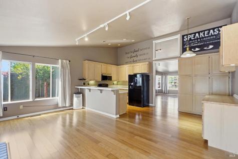 7095 Hastings Place Windsor CA 95492