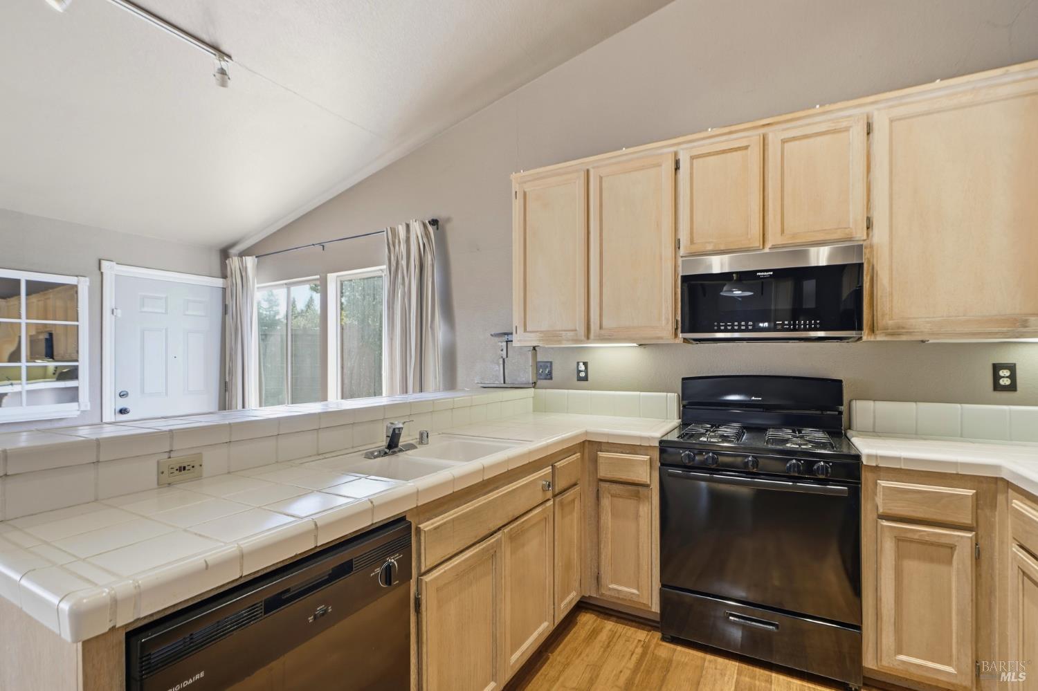 7095 Hastings Place Windsor CA 95492