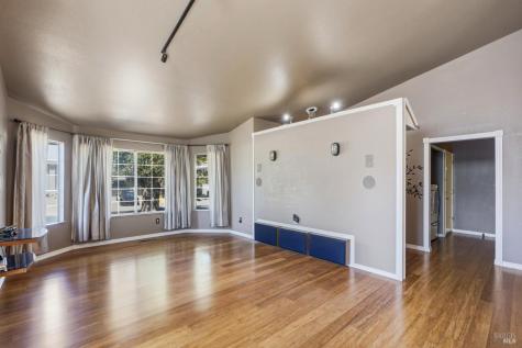 7095 Hastings Place Windsor CA 95492