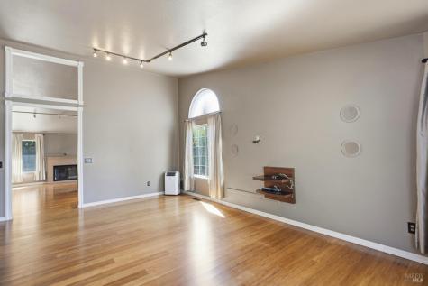 7095 Hastings Place Windsor CA 95492