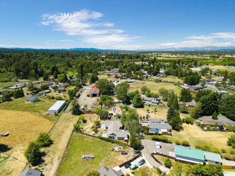 5325 Lone Pine Road Sebastopol CA 95472