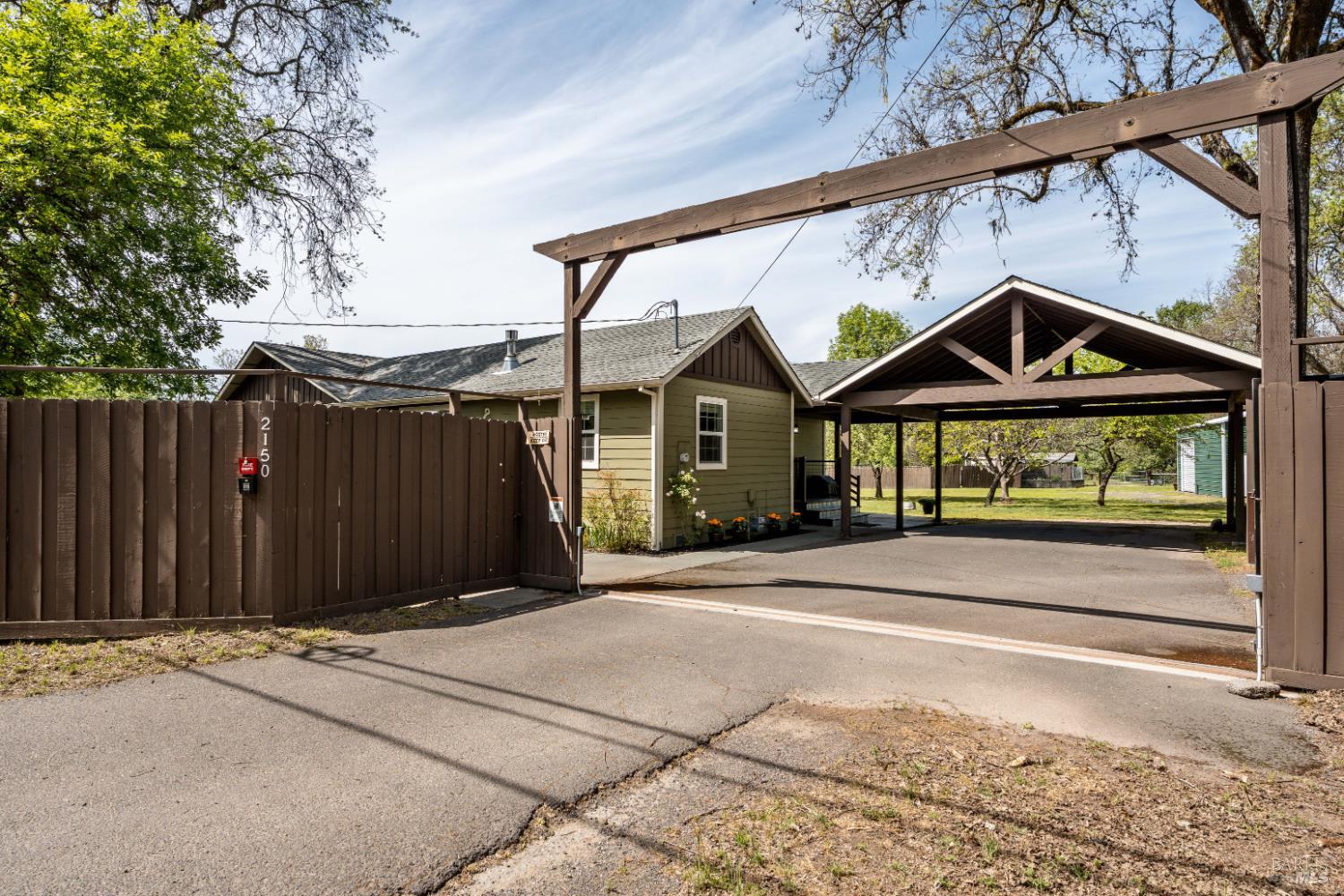 2150 Valley Road Willits CA 95490