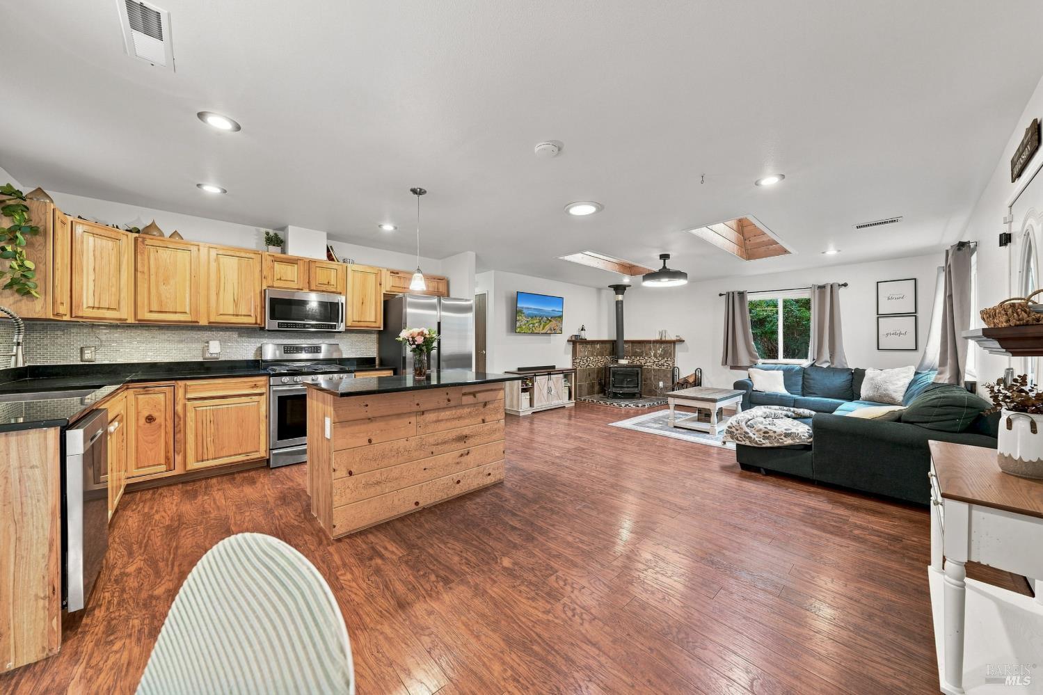2865 Primrose Drive Willits CA 95490