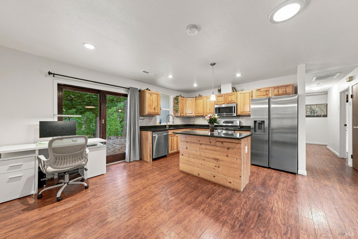 2865 Primrose Drive Willits CA 95490