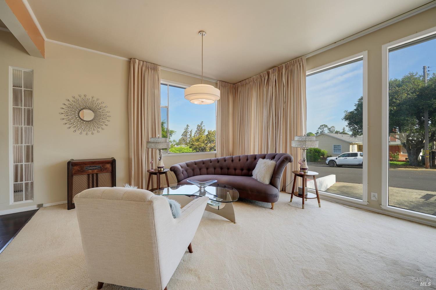 657 Washington Street Vallejo CA 94590