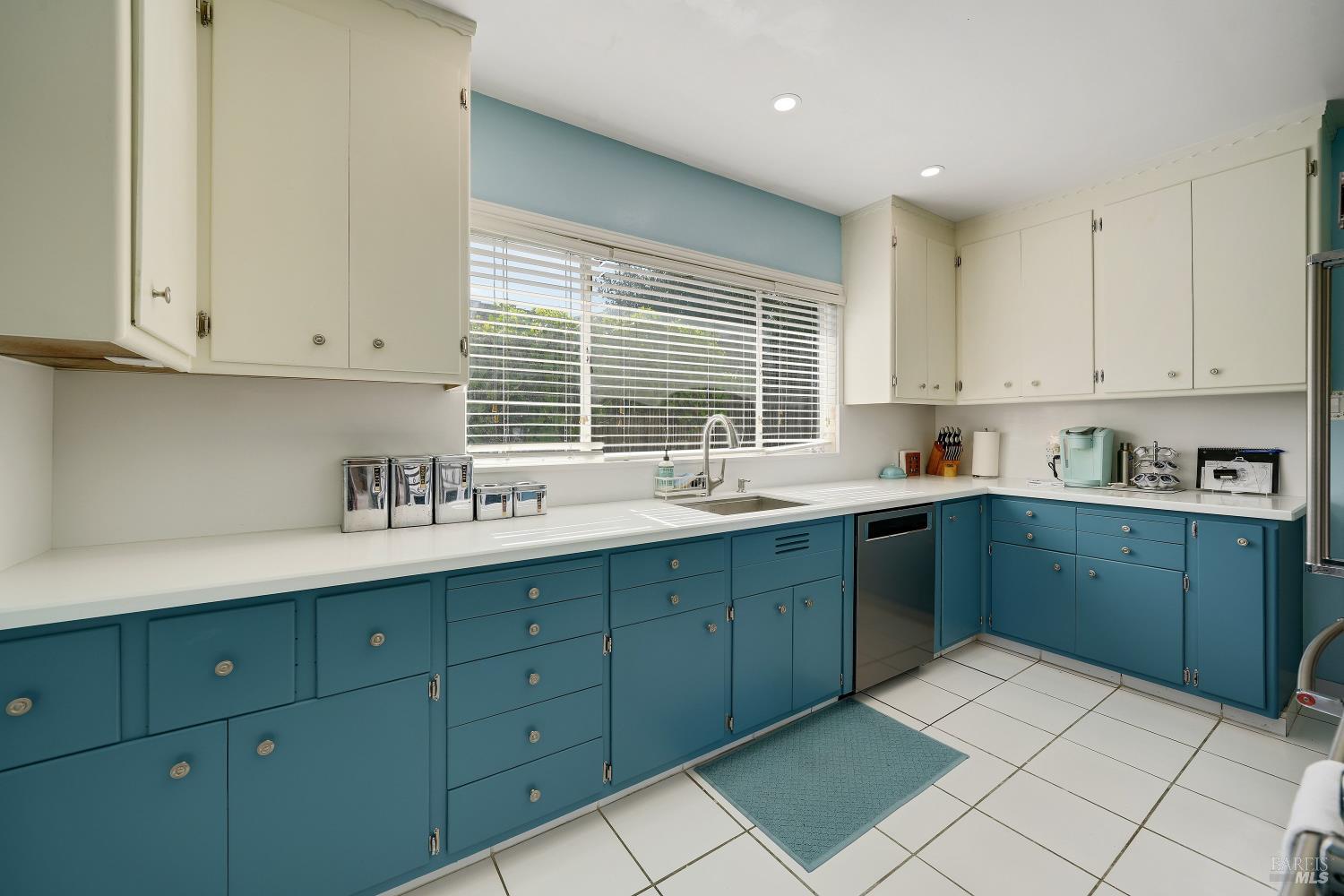 657 Washington Street Vallejo CA 94590
