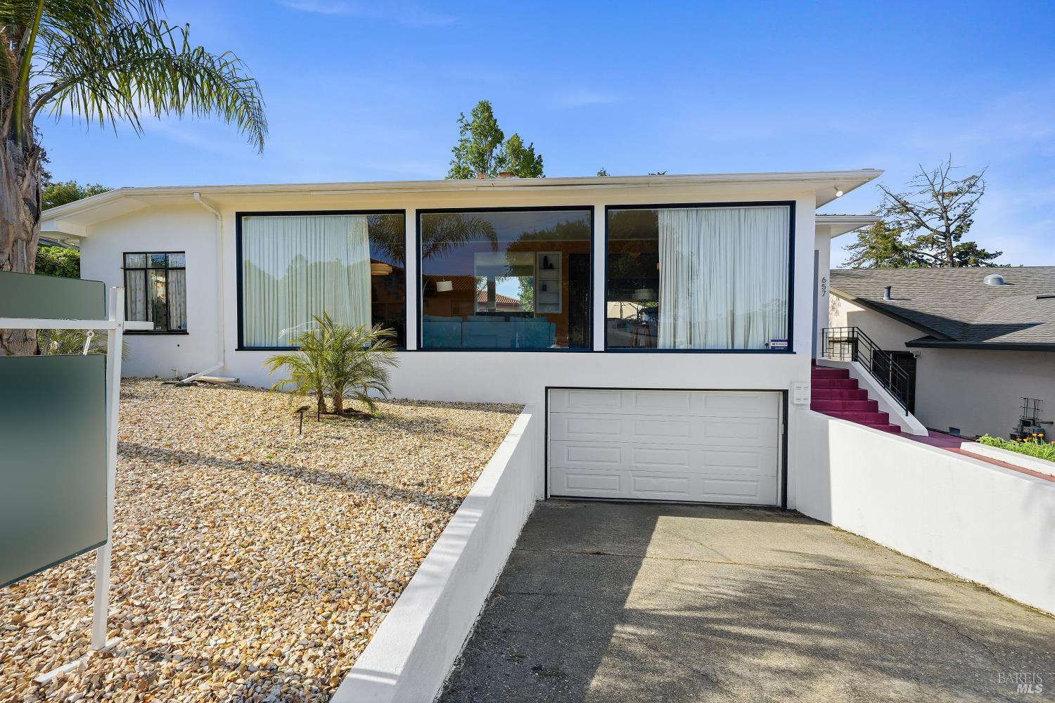 657 Washington Street Vallejo CA 94590