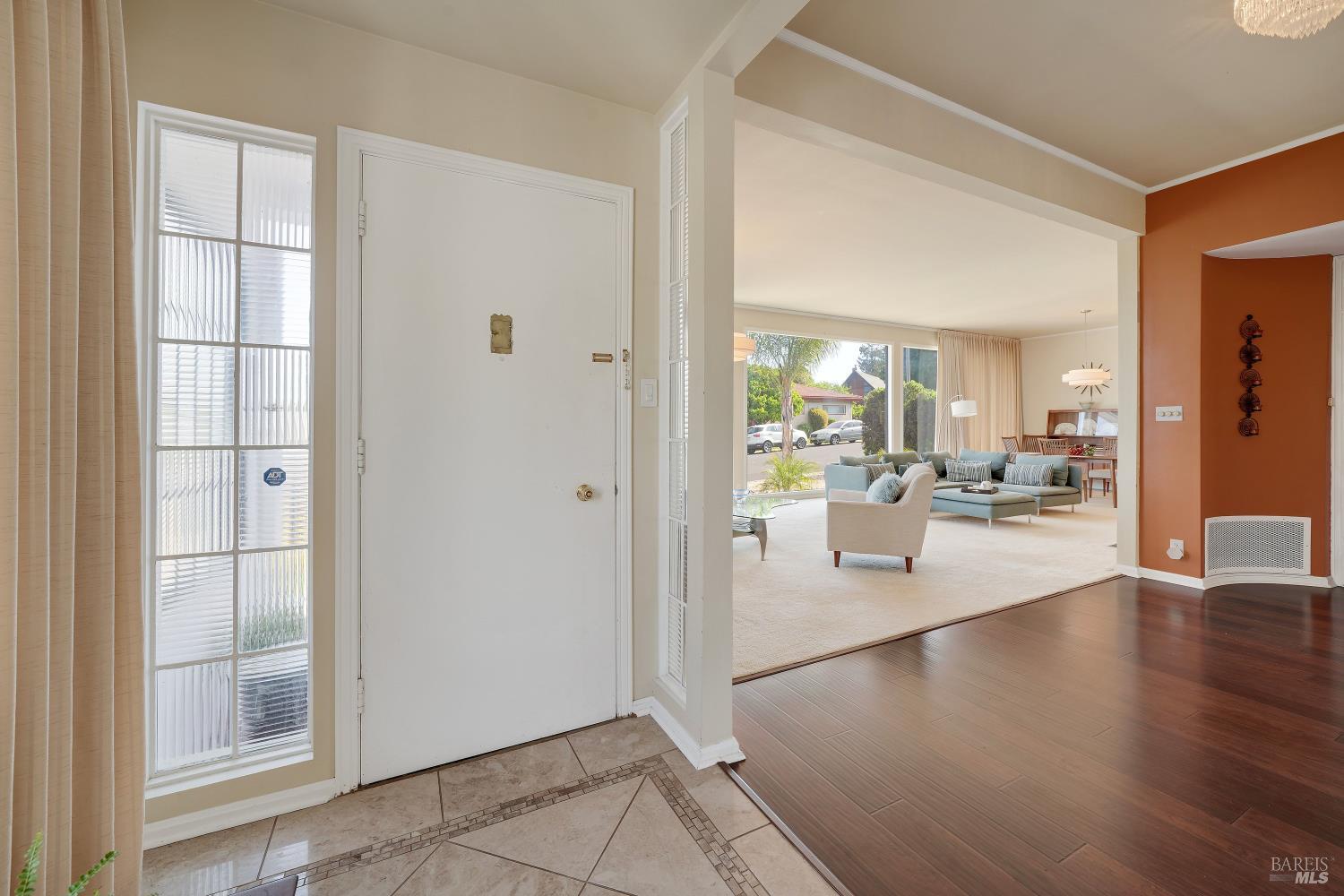 657 Washington Street Vallejo CA 94590