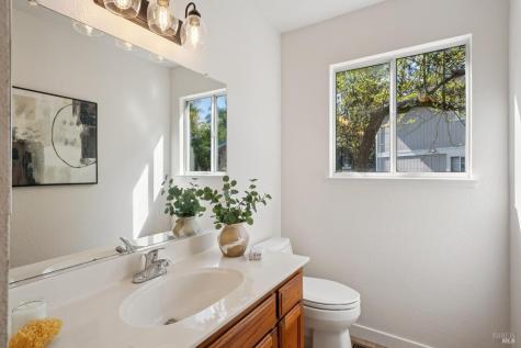 8927 Clothier Lane Cotati CA 94931