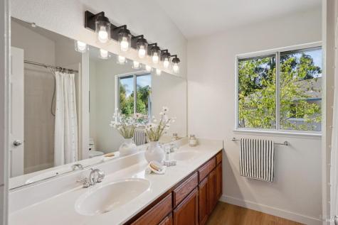 8927 Clothier Lane Cotati CA 94931