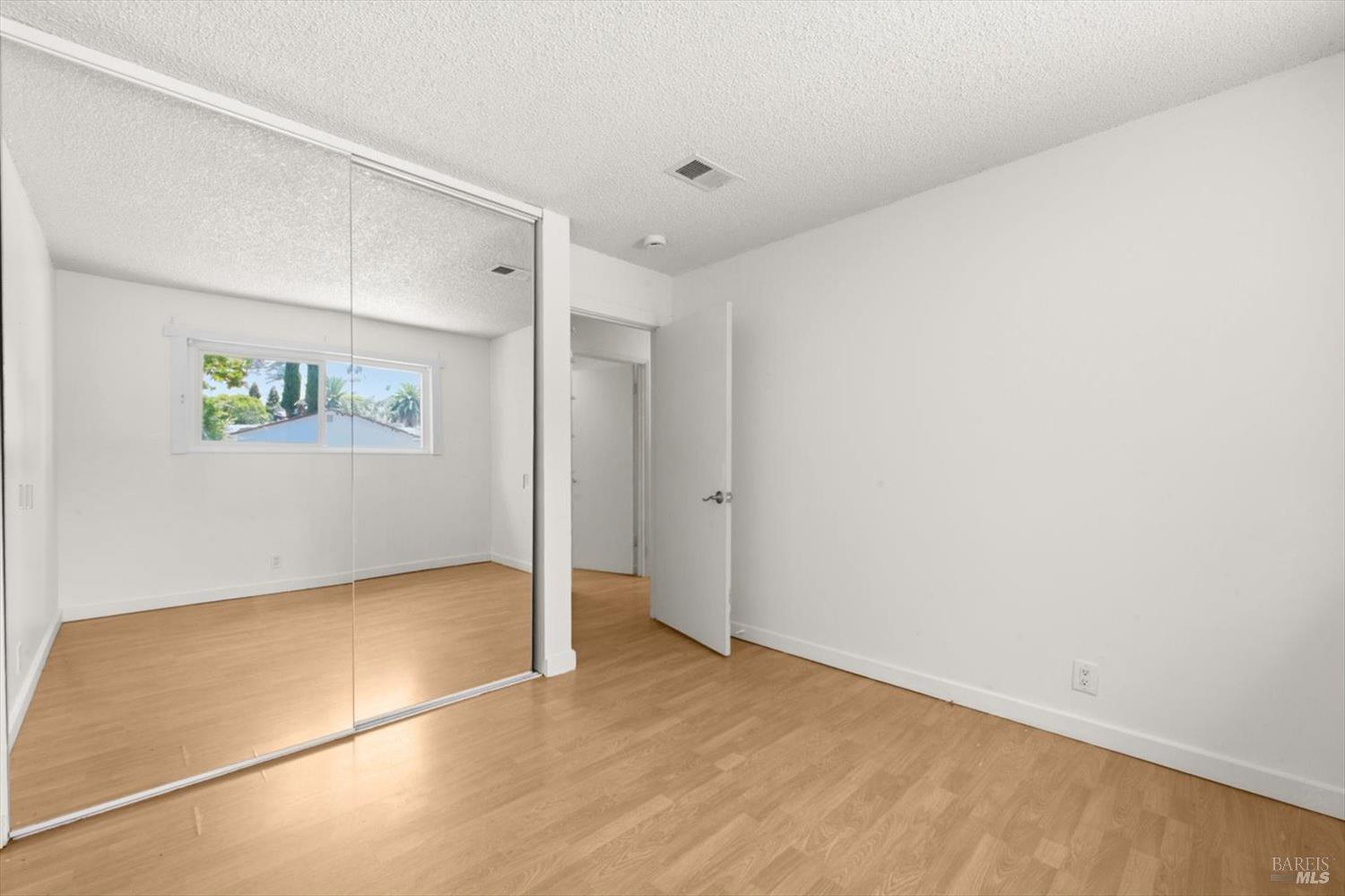 1145 Creekside Drive Vacaville CA 95687