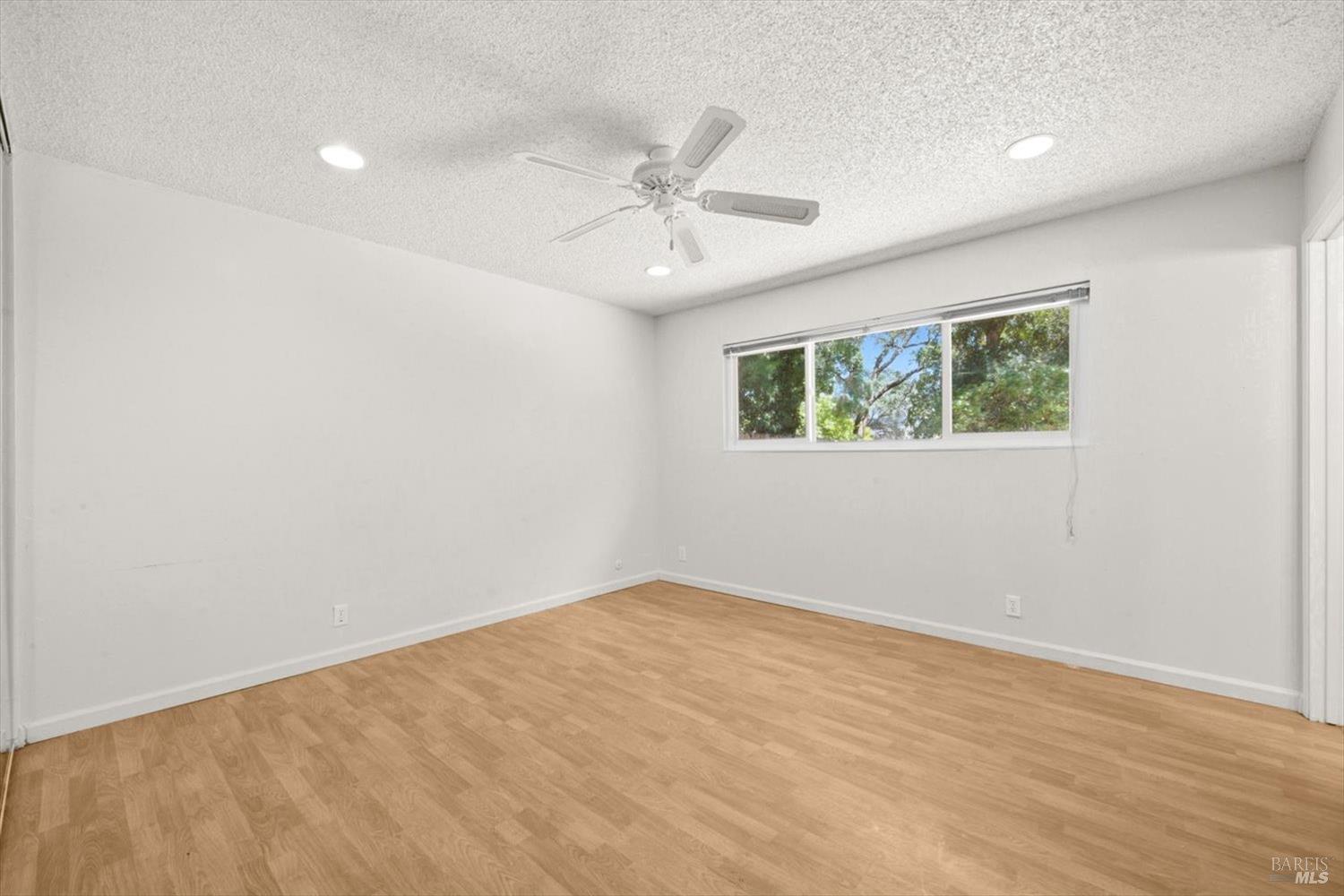 1145 Creekside Drive Vacaville CA 95687