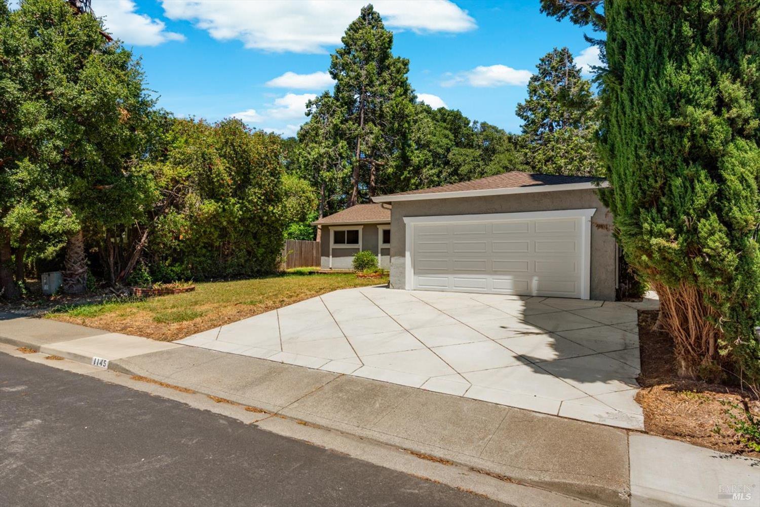 1145 Creekside Drive Vacaville CA 95687