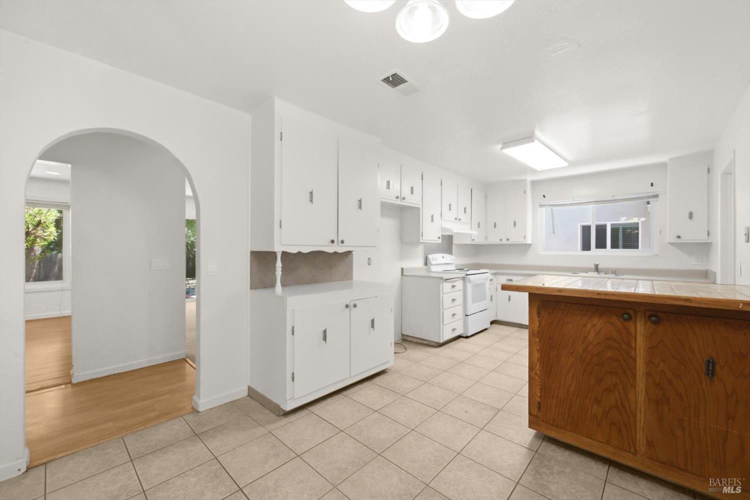 1145 Creekside Drive Vacaville CA 95687