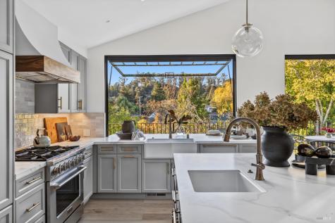 30 Hawthorne Avenue San Anselmo CA 94960