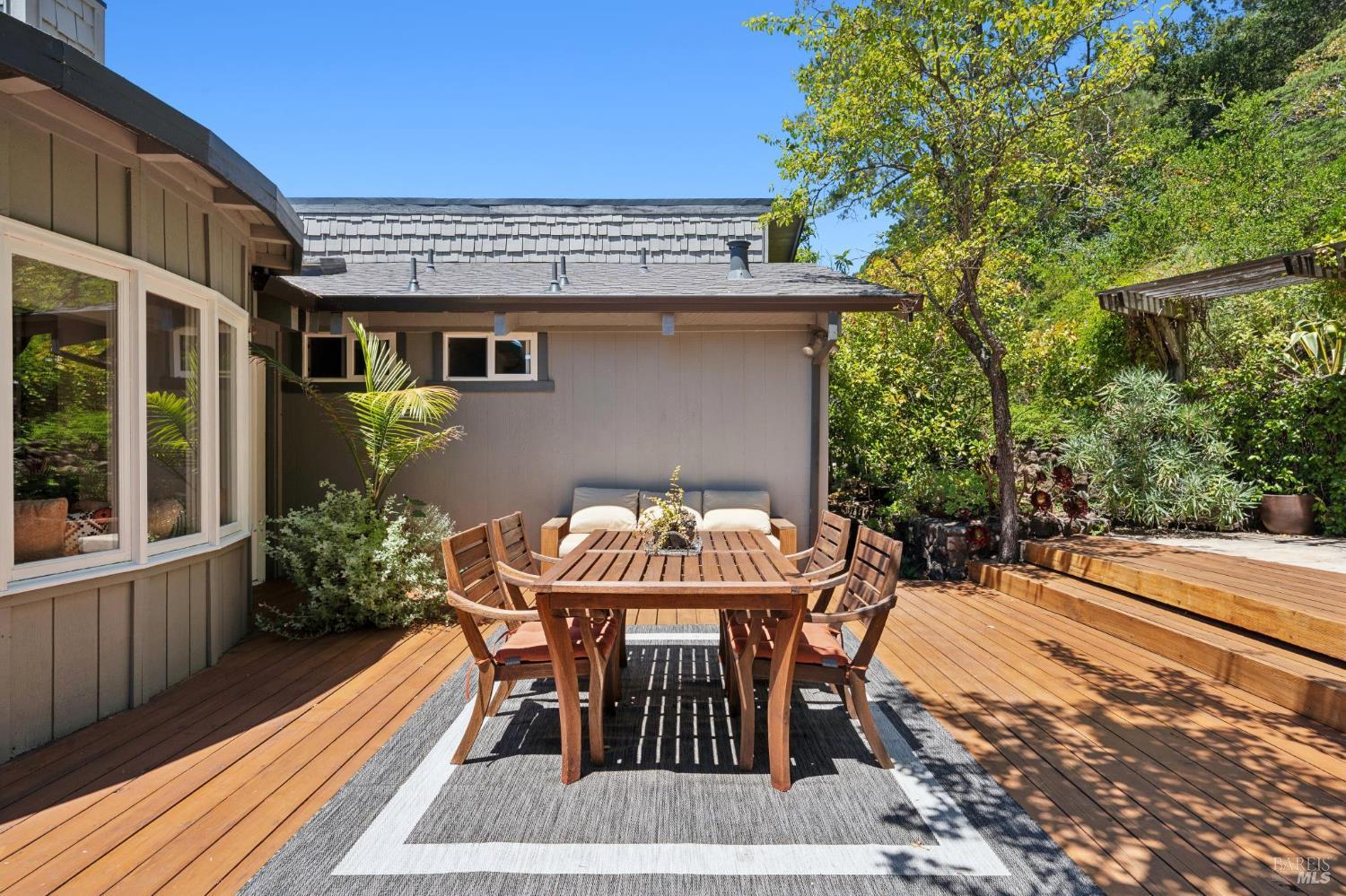 349 Fairhills Drive San Rafael CA 94901