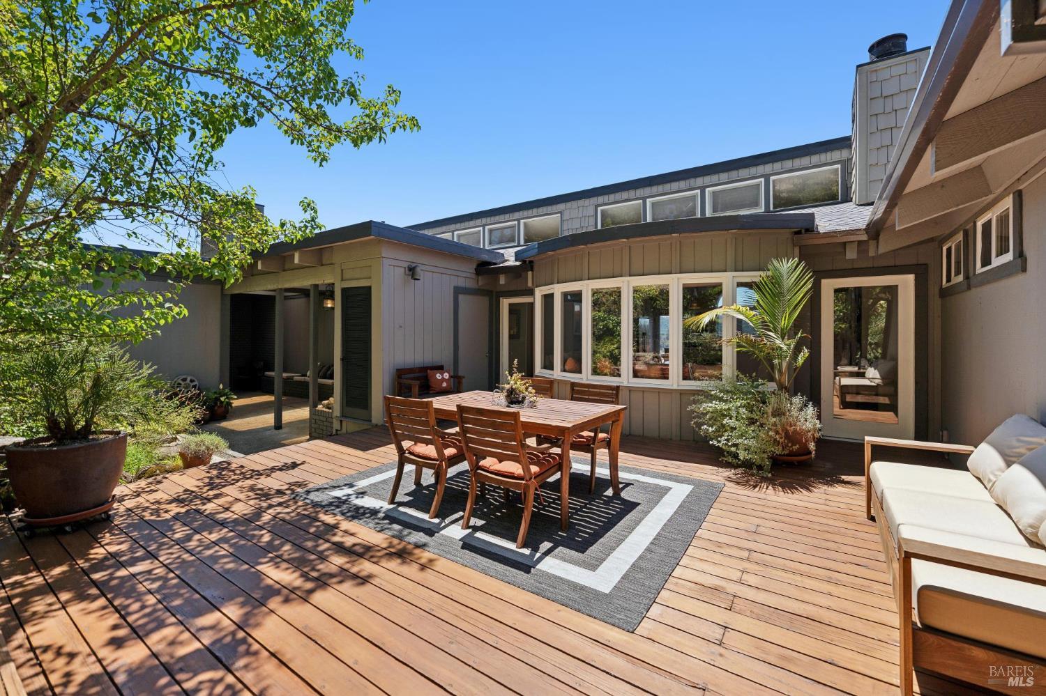 349 Fairhills Drive San Rafael CA 94901