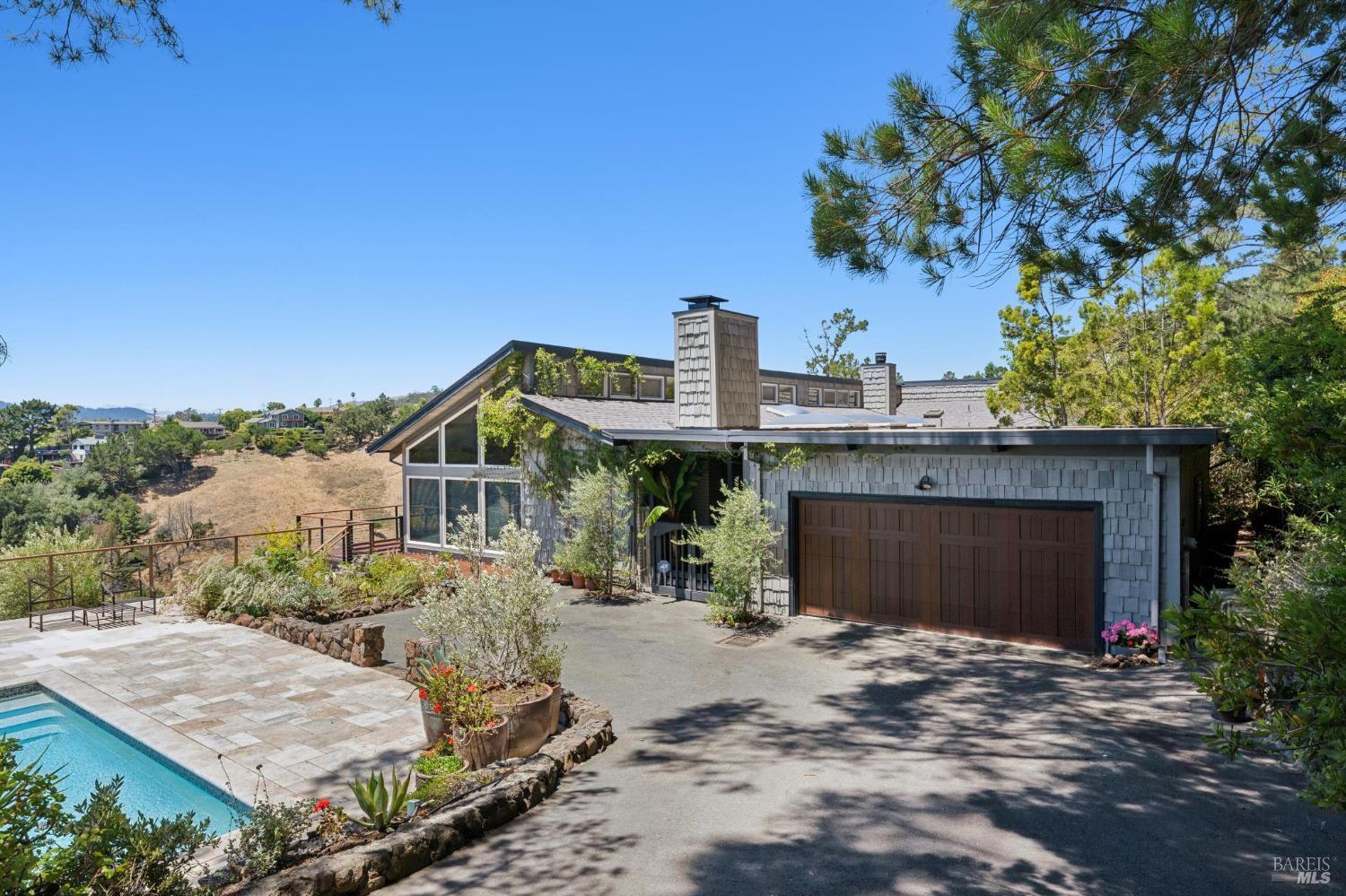 349 Fairhills Drive San Rafael CA 94901