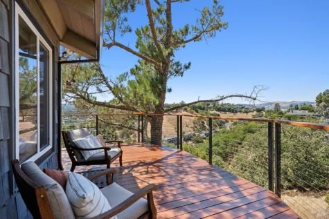 349 Fairhills Drive San Rafael CA 94901