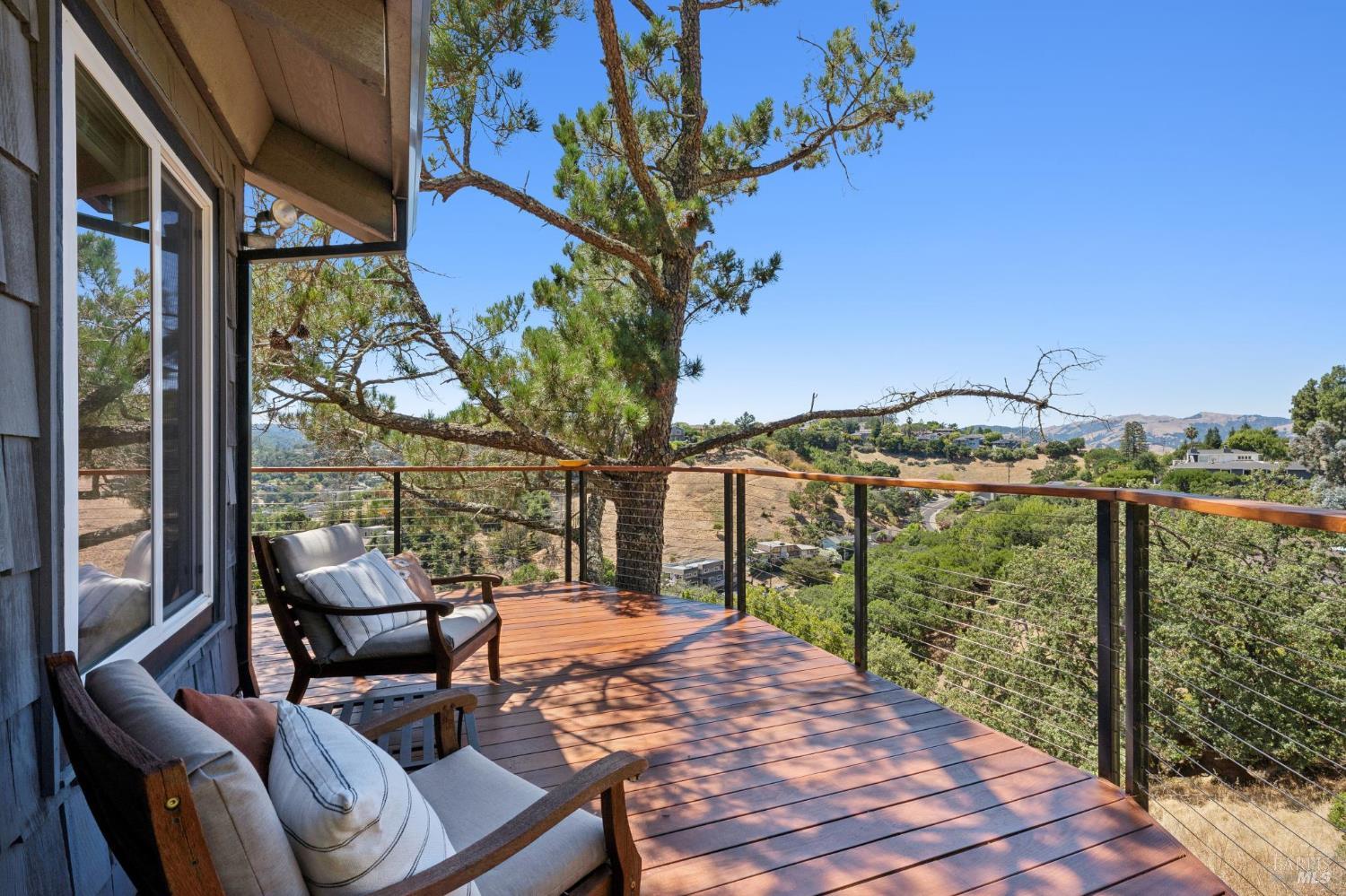 349 Fairhills Drive San Rafael CA 94901