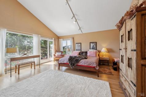 349 Fairhills Drive San Rafael CA 94901