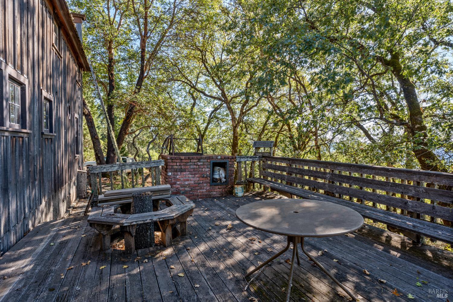 24600 String Creek Road Willits CA 95490