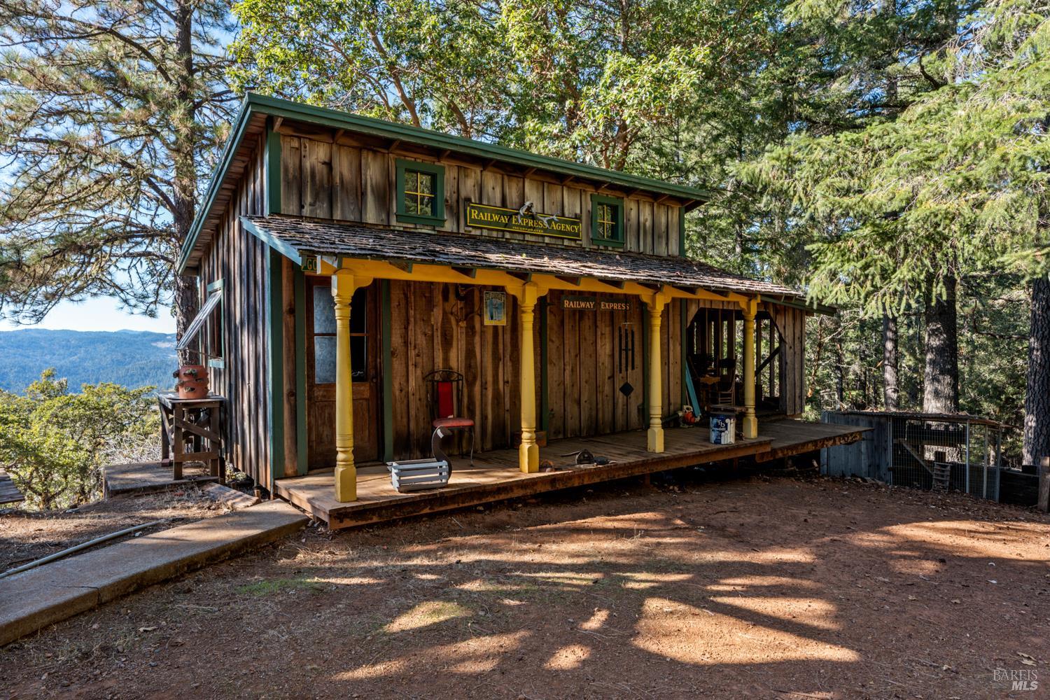 24600 String Creek Road Willits CA 95490