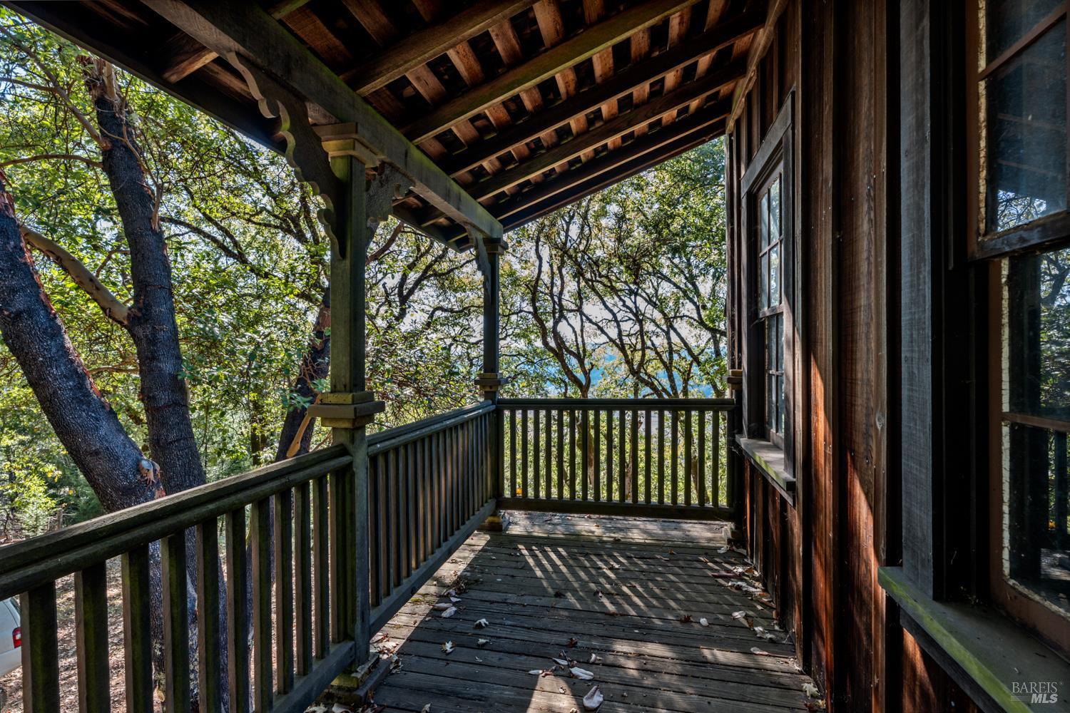 24600 String Creek Road Willits CA 95490