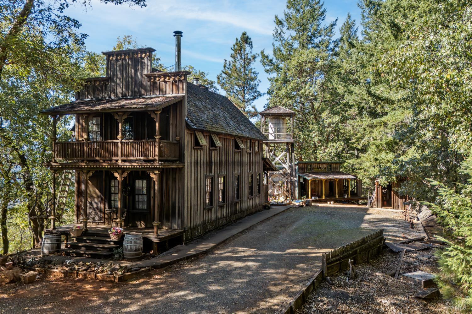 24600 String Creek Road Willits CA 95490