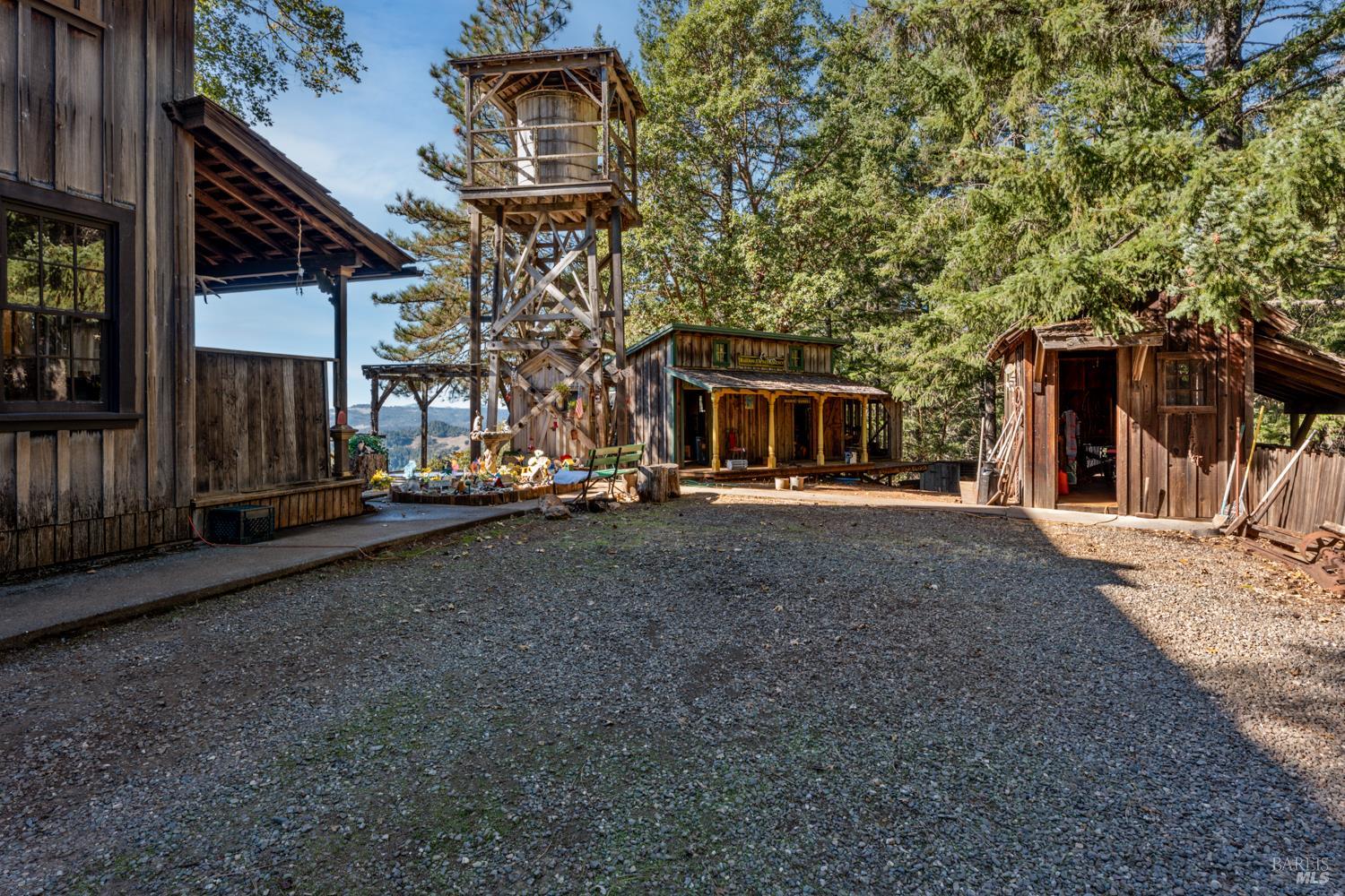 24600 String Creek Road Willits CA 95490