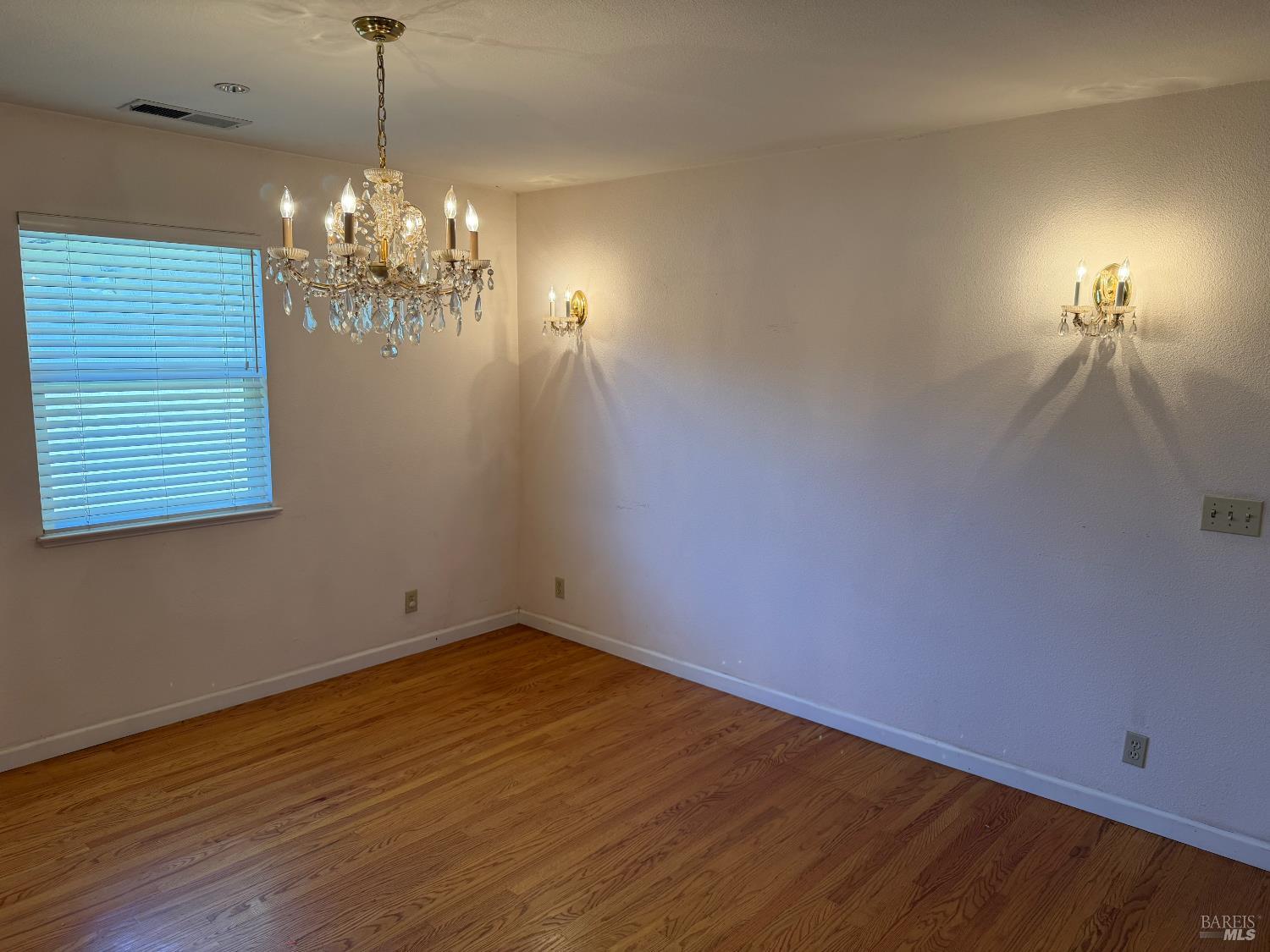 1927 Marsh Road Santa Rosa CA 95403
