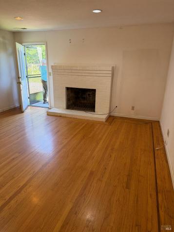 1927 Marsh Road Santa Rosa CA 95403