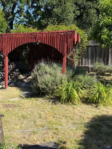 1927 Marsh Road Santa Rosa CA 95403