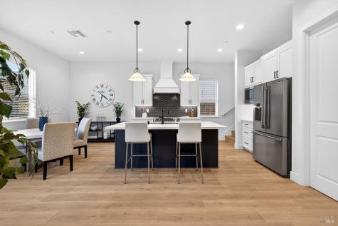 345 Cornell Street Windsor CA 9549