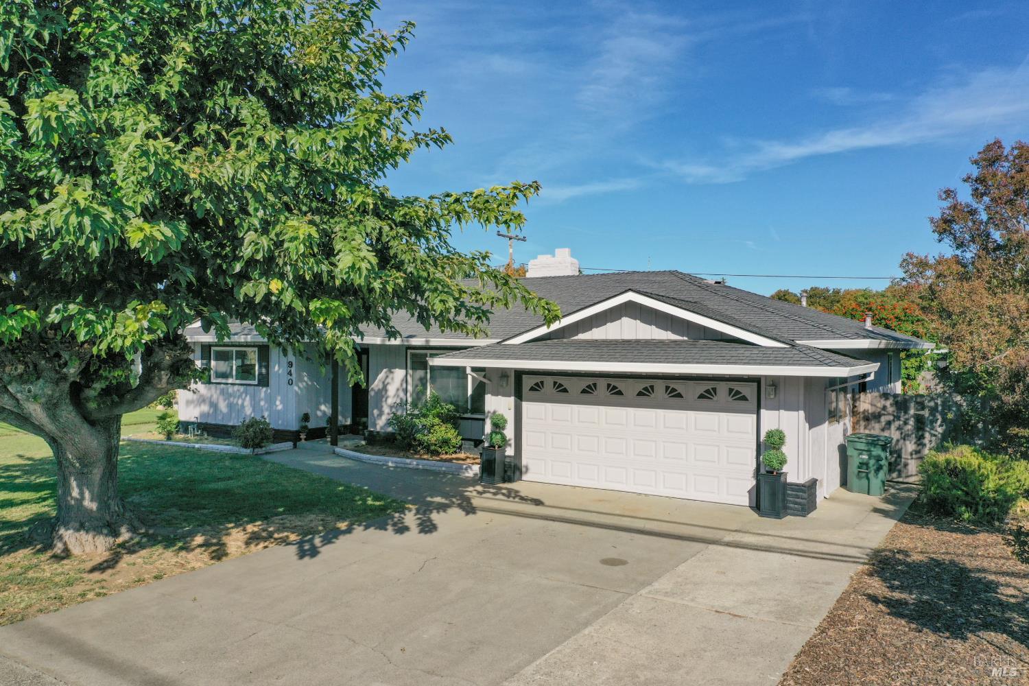 940 W A Street Dixon CA 95620