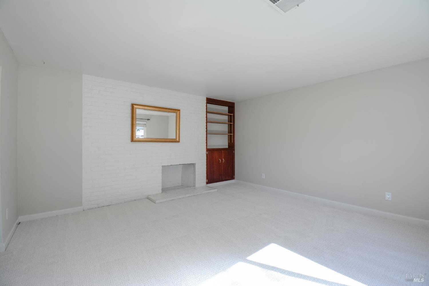 940 W A Street Dixon CA 95620