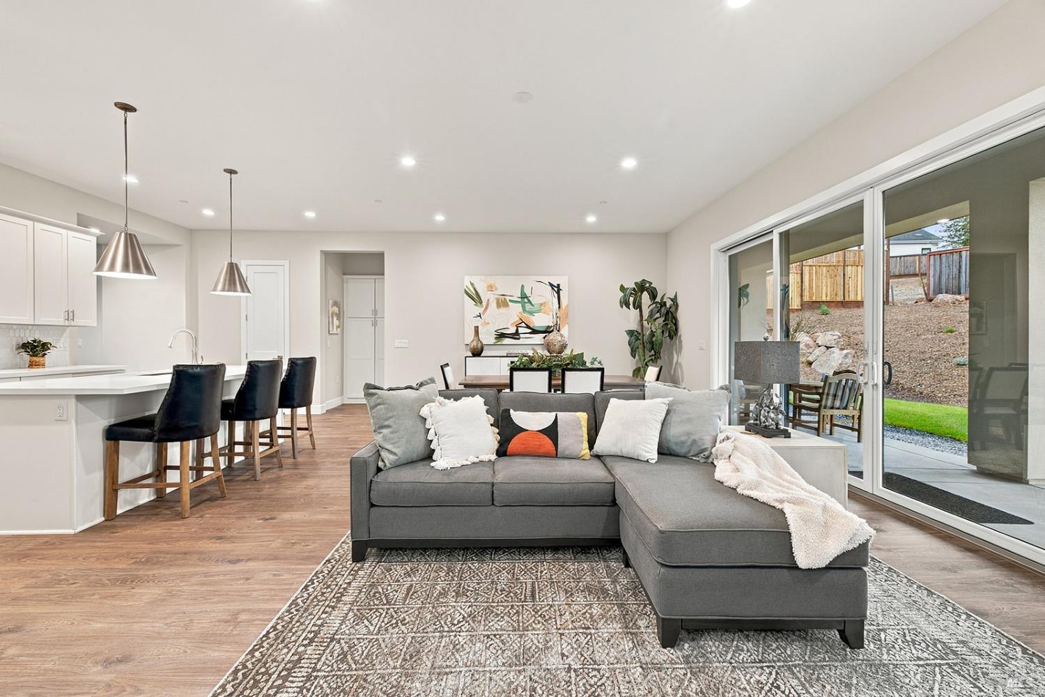 1920 Carlile Place Santa Rosa CA 95403