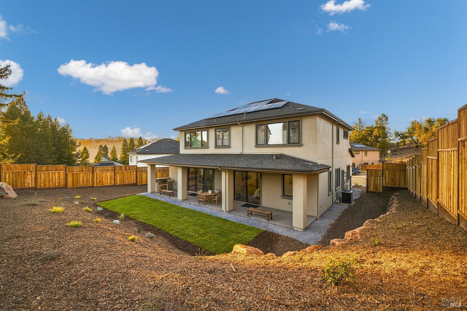 1920 Carlile Place Santa Rosa CA 95403