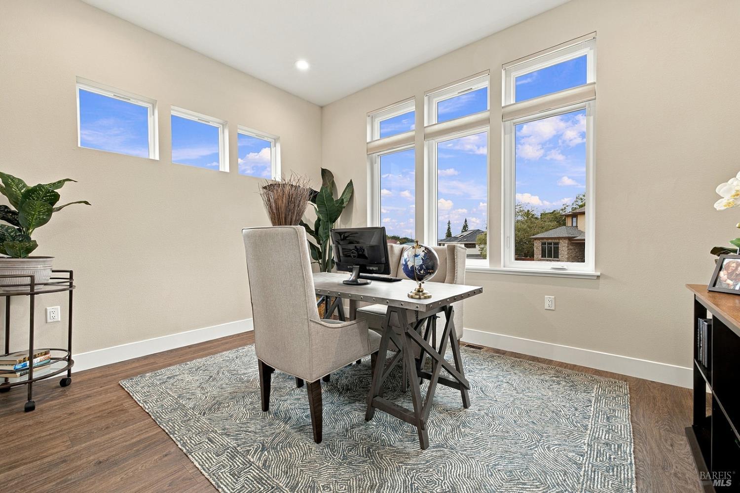 1920 Carlile Place Santa Rosa CA 95403