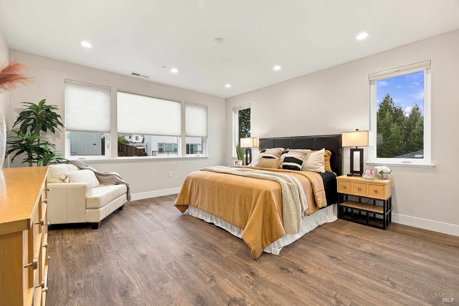 1920 Carlile Place Santa Rosa CA 95403