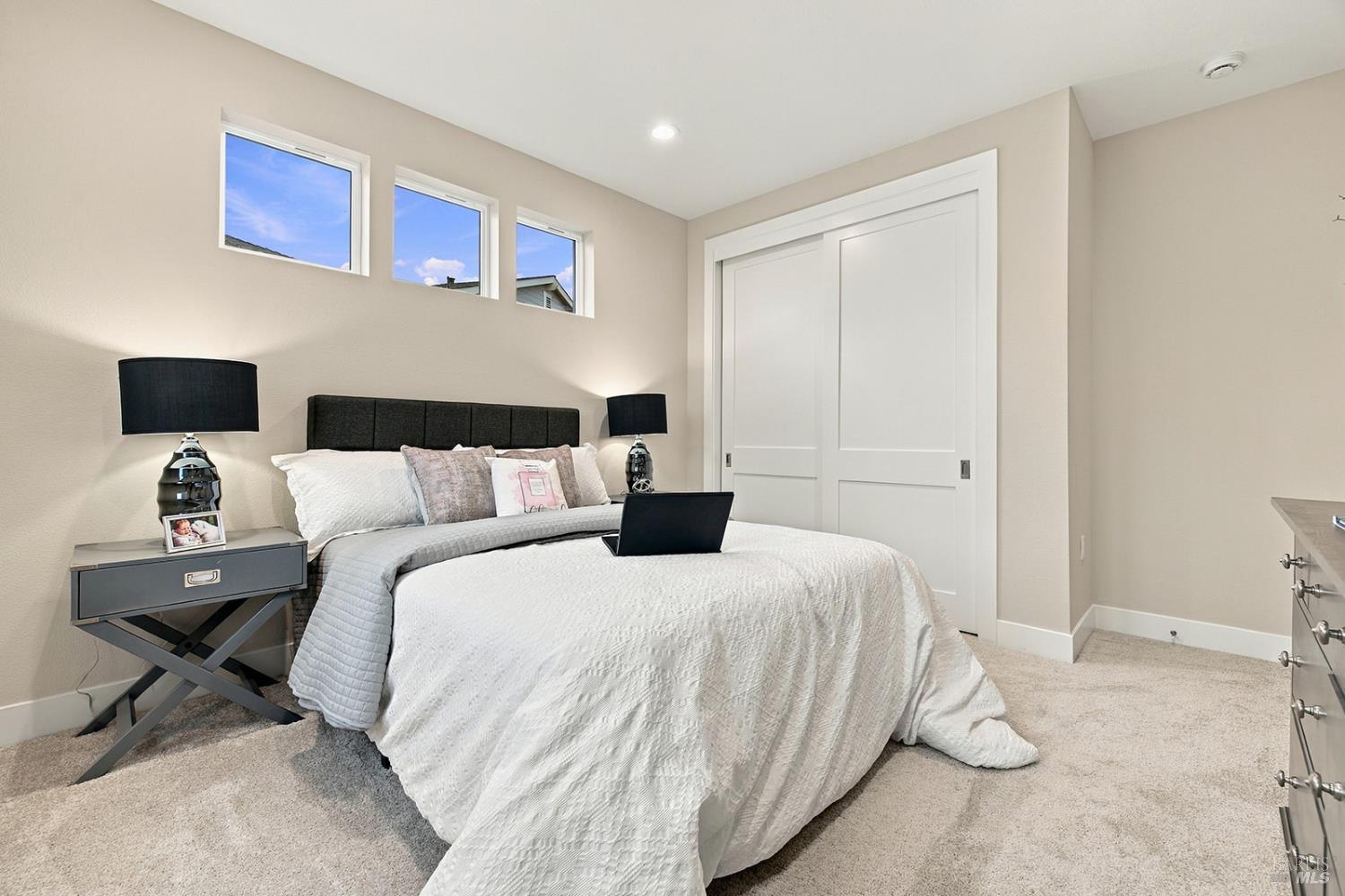 1920 Carlile Place Santa Rosa CA 95403