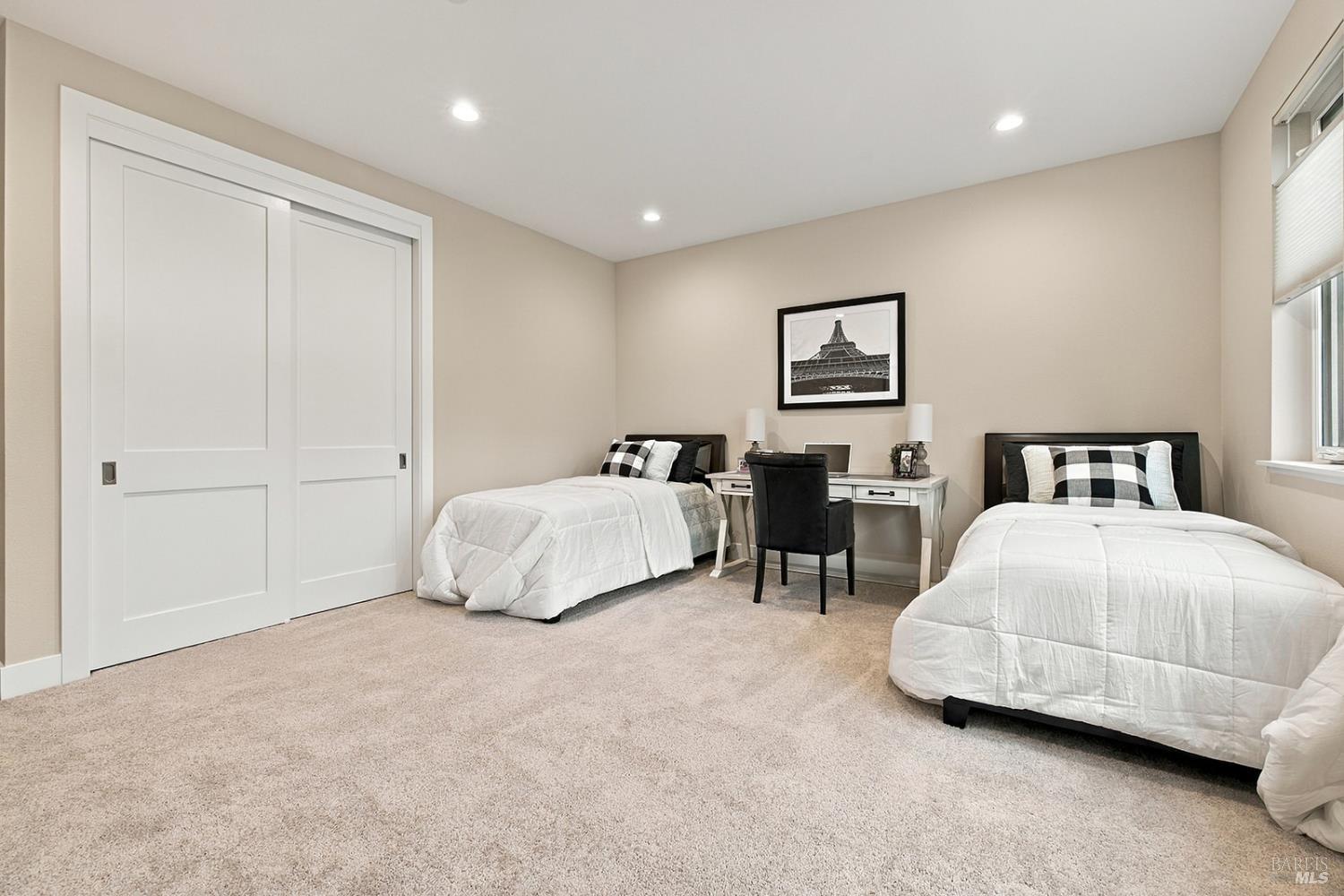 1920 Carlile Place Santa Rosa CA 95403