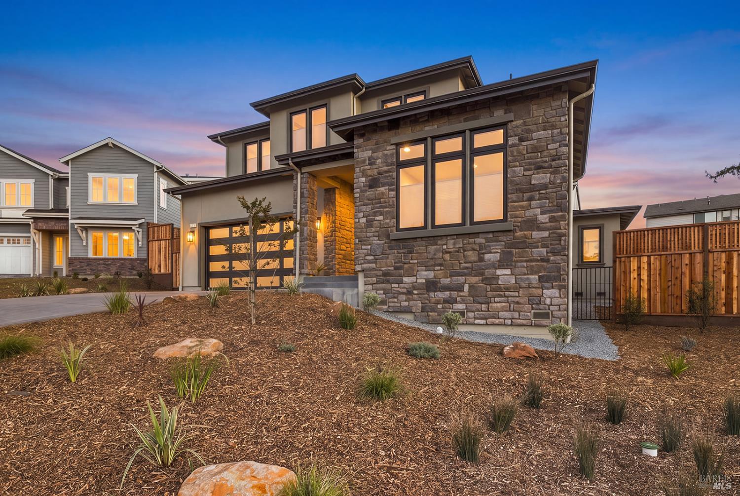 1920 Carlile Place Santa Rosa CA 95403